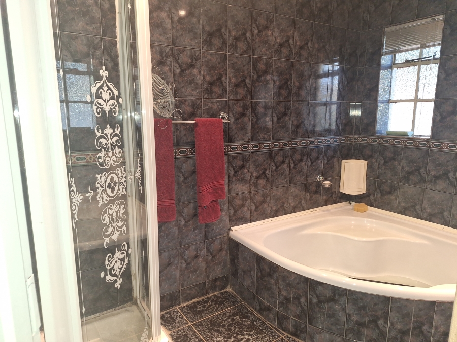 3 Bedroom Property for Sale in Bodorp North West